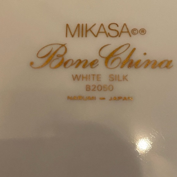Mikasa Bone China Cake Plate and Server - Picture 3 of 10